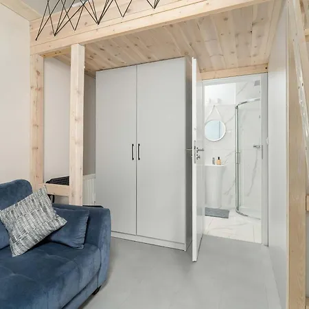 דירה Cosy With Mezzanine In Close To The Old Market Square By Renters פוזנן