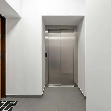 דירה Cosy With Mezzanine In Close To The Old Market Square By Renters *