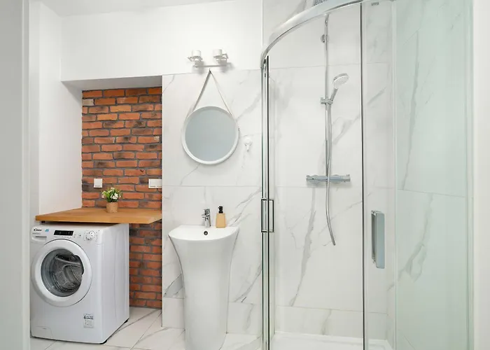 Cosy With Mezzanine In Close To The Old Market Square By Renters * 포즈난